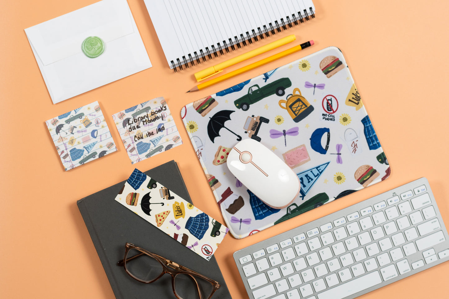Small Town Girl Pattern Mousepad
