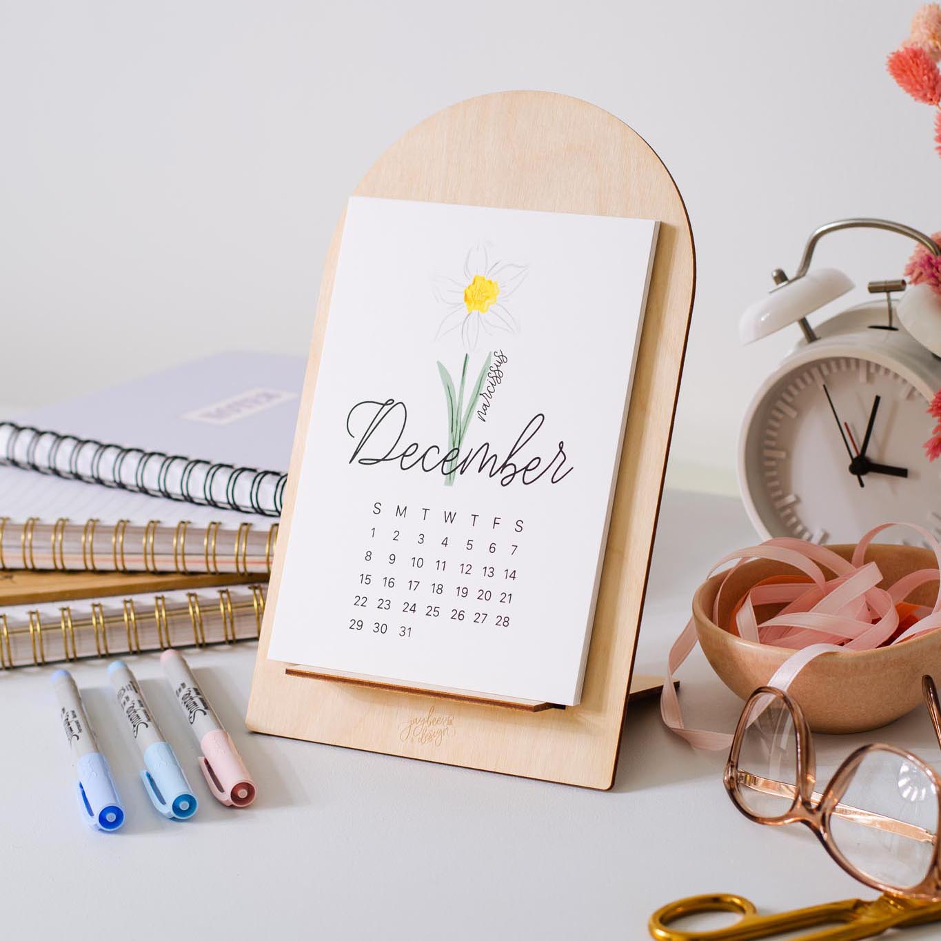 Birth Month Floral 2024 Desktop Calendar