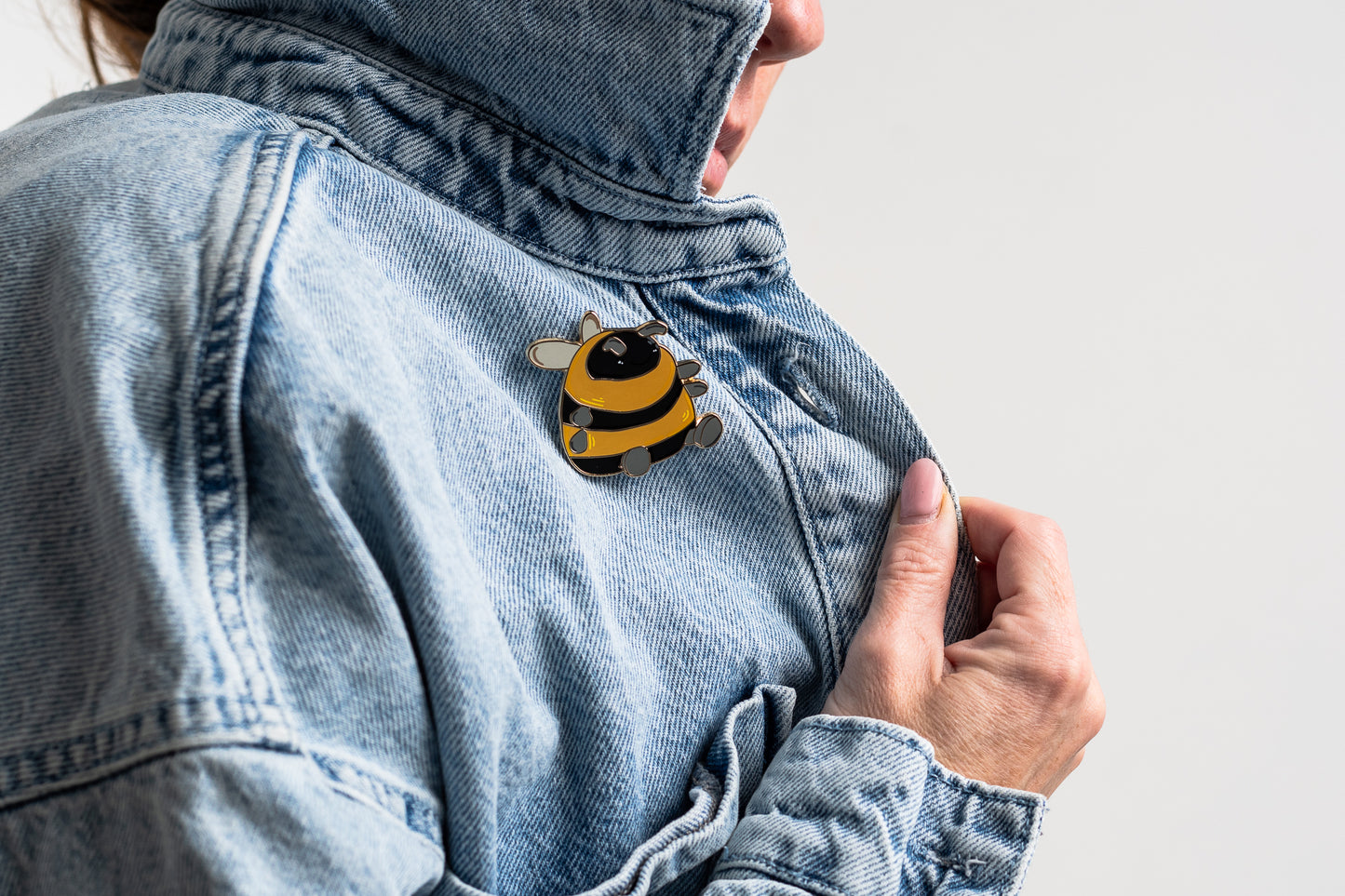 Bumble Bee Enamel Pin